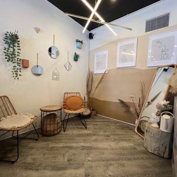 Diamond Coffee N Pastry - Coffee & Tea Near Me - San Francisco, California