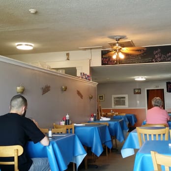 Uncle Bob's Ham & Eggers - Inside looking towards the back - Breakfast & Brunch Near Me - Plainville, Connecticut Uncle Bob's Ham & Eggers - Inside looking towards the back - Breakfast & Brunch Near Me - Plainville, Connecticut