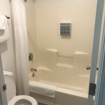 Best Western Colorado River Inn - Very clean shower & toilet. - Hotels Near Me - Needles, California Best Western Colorado River Inn - Very clean shower & toilet. - Hotels Near Me - Needles, California