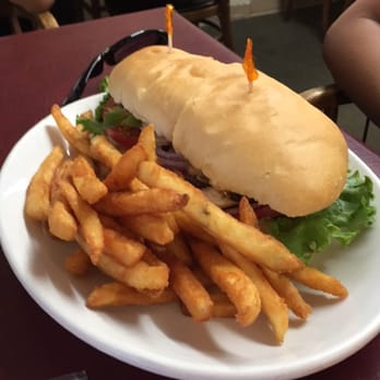 Hometown Pizza - vegetarian sub - Pizza Near Me - Grand Coulee, Washington Hometown Pizza - vegetarian sub - Pizza Near Me - Grand Coulee, Washington