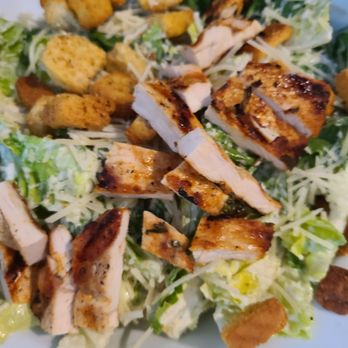 Boatyard Pub - Chicken Caesars Salad - Bars Near Me - Ventura, California