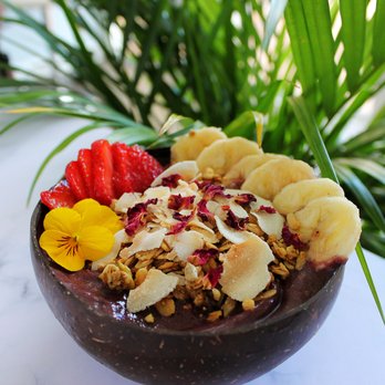 KALE and COCO - The Classic Acai smoothie bowl. - Juice Bars & Smoothies Near Me - Dublin, D KALE and COCO - The Classic Acai smoothie bowl. - Juice Bars & Smoothies Near Me - Dublin, D