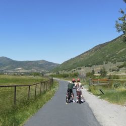 Cole Sport - E-Bikes on Millenium bike trail.