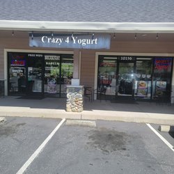 Crazy 4 Yogurt - Outside