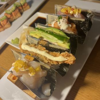 moment sushi - Chef's Choice Rolls - Japanese Near Me - San Diego, California moment sushi - Chef's Choice Rolls - Japanese Near Me - San Diego, California