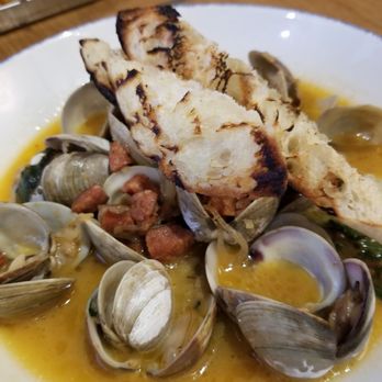 Yellowbelly - Wu Tang Clams, Portuguese Sausage, Chinese Wine - New American Near Me - St. Louis, Missouri Yellowbelly - Wu Tang Clams, Portuguese Sausage, Chinese Wine - New American Near Me - St. Louis, Missouri