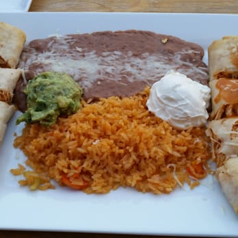 El Comalon Mexican Restaurant - Chicken flautas - Mexican Near Me - Spokane, Washington