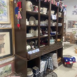 What a fun place to stroll for great vintage finds. This booth had it all. Loved the curated look of each of the vendor booths.