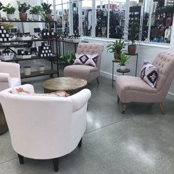 The W Nail Bar - Waiting area.
