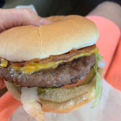 Dub Drive-In - Bacon cheeseburger deluxe