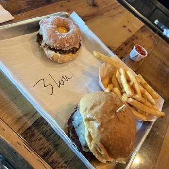 Mac's Local Eats - Louie Burger & Donut burger - American Near Me - St Louis, Missouri Mac's Local Eats - Louie Burger & Donut burger - American Near Me - St Louis, Missouri