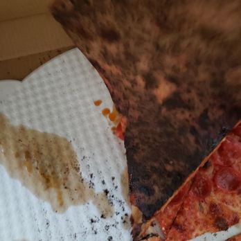 Mama's Boy - Looked good, took a bite and it was nasty, turned it over and realized it was burnt. Cant believe they delivered this unedible mess to me. - Pizza Near Me - Oakland, California Mama's Boy - Looked good, took a bite and it was nasty, turned it over and realized it was burnt. Cant believe they delivered this unedible mess to me. - Pizza Near Me - Oakland, California