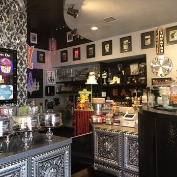Showboy BakeShop - Bakeries Near Me - Henderson, Nevada