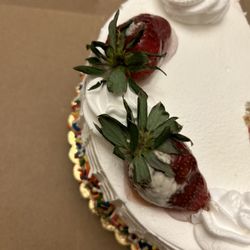 New Rochelle Bakery - Strawberry shortcake