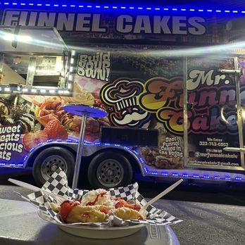 Mr Funnel Cake - Desserts Near Me - North Las Vegas , Nevada