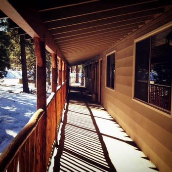 Goldmine Lodge - Hotels Near Me - Big Bear Lake, California