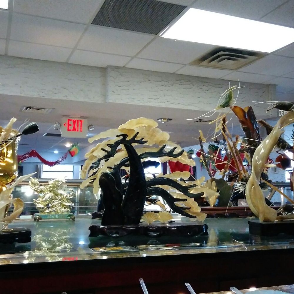 New China 8 Buffet - a variety of items on display - Chinese Near Me - Sheboygan, Wisconsin New China 8 Buffet - a variety of items on display - Chinese Near Me - Sheboygan, Wisconsin