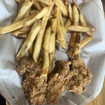 Chili's - Crispy Chicken Crispers Combo - American Near Me - Burlington, North Carolina Chili's - Crispy Chicken Crispers Combo - American Near Me - Burlington, North Carolina