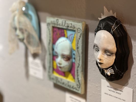 Distinction Gallery by null