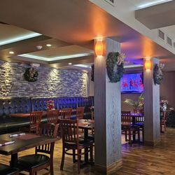 Hangtime Bar & Grille - Inside