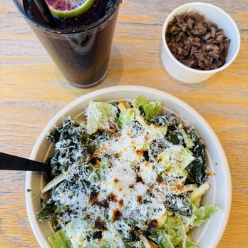 Taco Chelo - El Jardin Salad with Carne Asada - Tacos Near Me - Tempe, Arizona