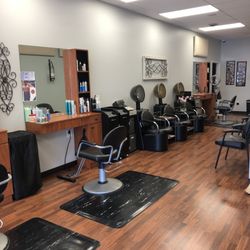 East Aurora Location:
611 Oakwood Avenue
East Aurora, NY 14052