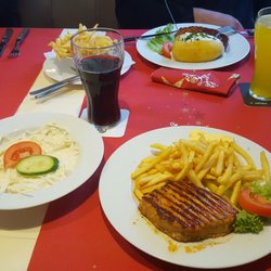 Argentina - Mittagstisch. Fleisch leider etwas sehr trocken
