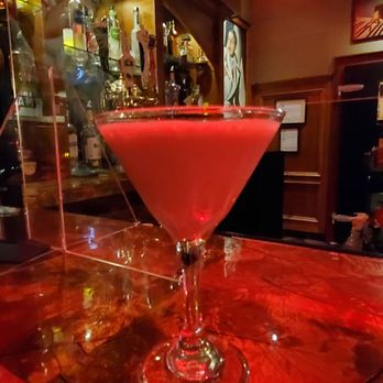 Deja vu Martini Lounge - Cloud 9 - Music Venues Near Me - Appleton, Wisconsin