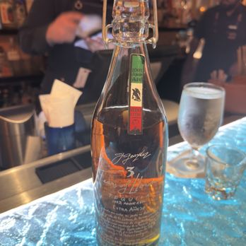 Ostra - New American Near Me - San Antonio, Texas