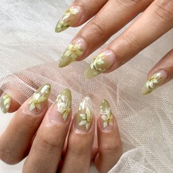 Glamour Nail Bar