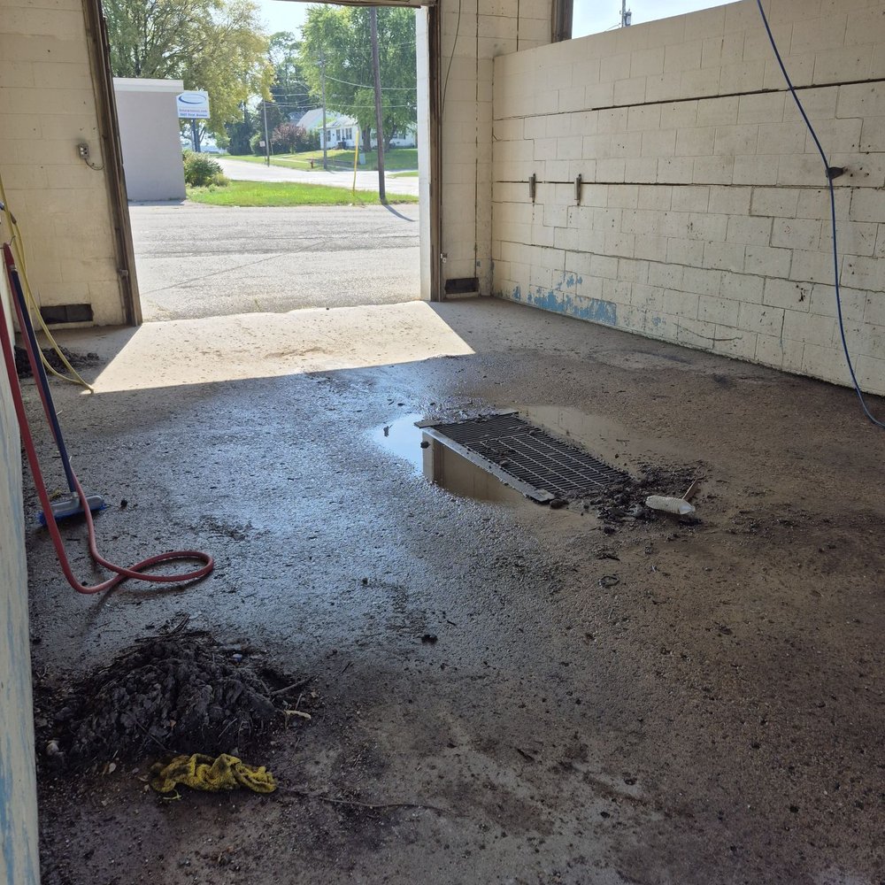 Bud's Car Wash - Gross - Car Wash Near Me - Mankato, Minnesota Bud's Car Wash - Gross - Car Wash Near Me - Mankato, Minnesota