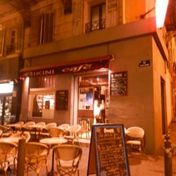 Bikini café