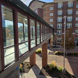 Drury Inn & Suites Flagstaff - Pedestrian bridge from parking to hotel on level 2