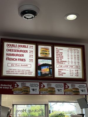 In-N-Out Burger by null