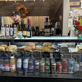 Warehouse Coffee Cafe - Coffee & Tea Near Me - Bandon, Oregon