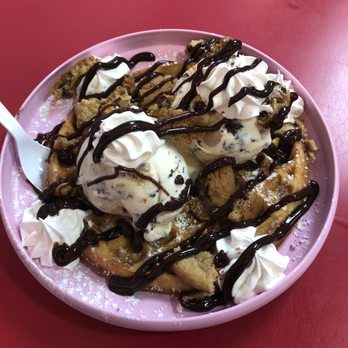 Joey's Custard - Cookie Crumble Dessert Waffle. - Ice Cream & Frozen Yogurt Near Me - Sanibel, Florida