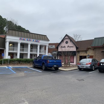 River Oaks Village - Shopping Centers Near Me - Birmingham, Alabama River Oaks Village - Shopping Centers Near Me - Birmingham, Alabama