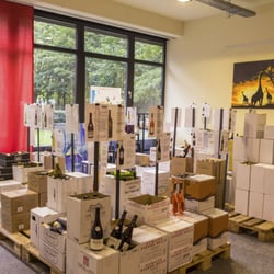 Rindchen's Weinkontor Eppendorf - Unsere große Auswahl steht auch Kartonweise bereit!