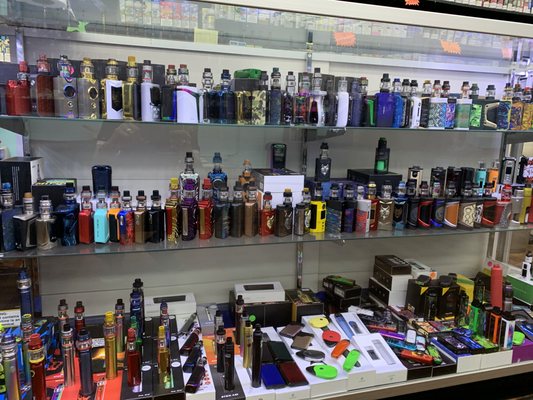 vapes and smoke shop Kings of Vapor and Smoke