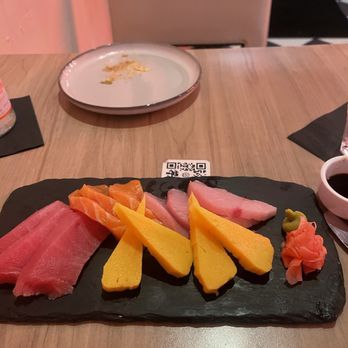 Azalea - Sashimi Tray - Asian Fusion Near Me - San Juan, Puerto Rico