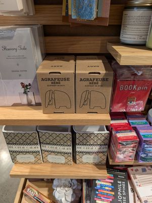 Barnes & Noble by null