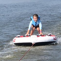 Pontoon Rental Bos