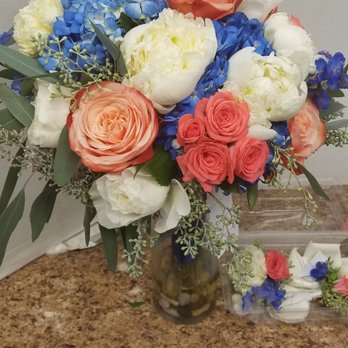 Rose Petals Florist - Florists Near Me - Stateline, Nevada