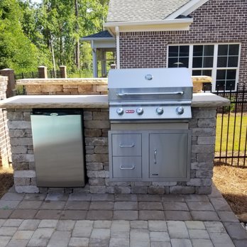 Live Oak Services - Outdoor Kitchen; Compact and Functional - Tree Services Near Me - Gilbert, South Carolina Live Oak Services - Outdoor Kitchen; Compact and Functional - Tree Services Near Me - Gilbert, South Carolina