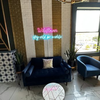The Wildflower - Cocktail Bars Near Me - Sanford, Florida