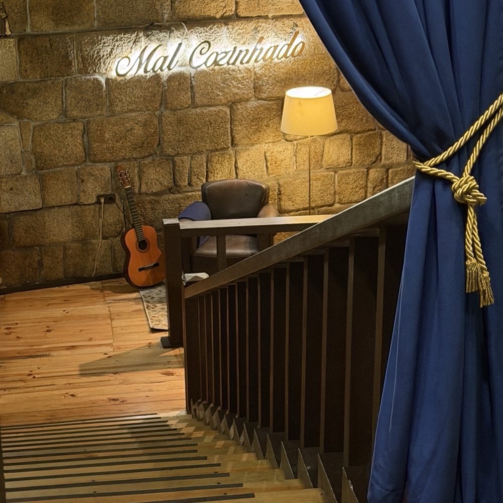 Mal Cozinhado - Entrance - Soup Near Me - Porto, 13