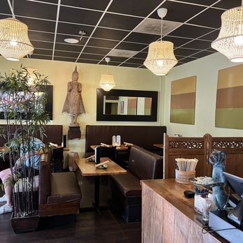 Lemongrass - Arnold - Dining area - Thai Near Me - Arnold, Maryland Lemongrass - Arnold - Dining area - Thai Near Me - Arnold, Maryland