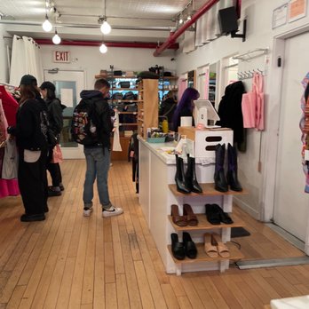 Awoke Vintage - Interior - Used, Vintage & Consignment Near Me - Brooklyn, New York