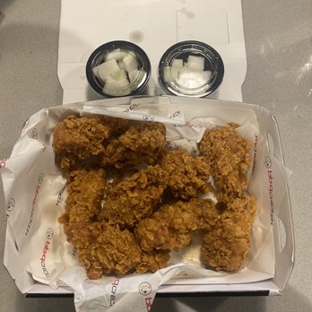 bb.q Chicken Olentangy Square - Large wings - Chicken Shop Near Me - Columbus, Ohio
