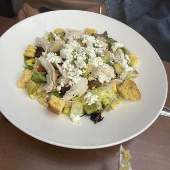 Juniper Grill - Ballantyne - Rotisserie Chicken and Avocado Salad - New American Near Me - Charlotte, North Carolina Juniper Grill - Ballantyne - Rotisserie Chicken and Avocado Salad - New American Near Me - Charlotte, North Carolina